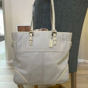 GUC White Coach Tote Bag